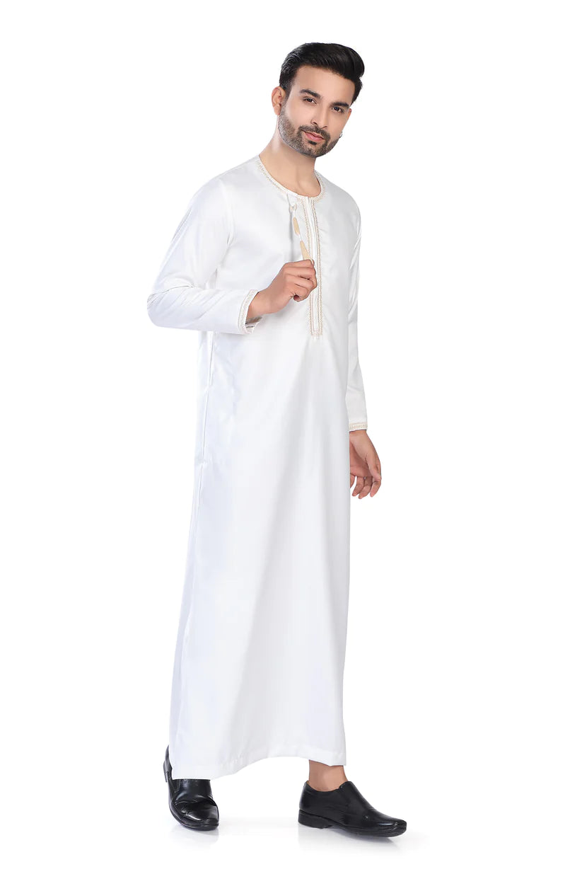 Premium Embroidered Thobe for Men – Saudi Kandura / Jubba / Islamic Kurta